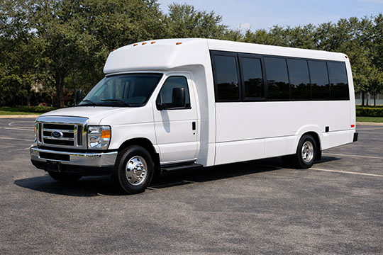 18-passenger minibus rental Glendale TX